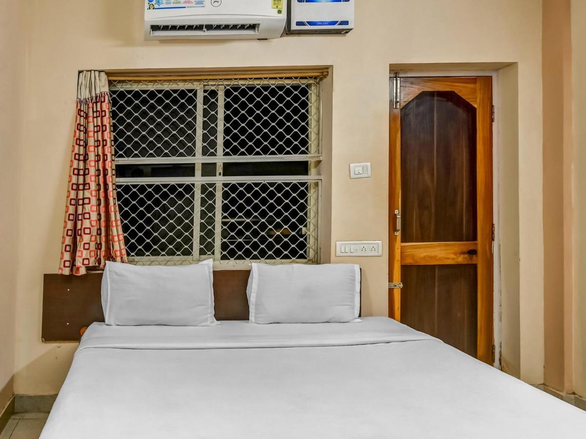The Bay Beach Puri Exterior photo