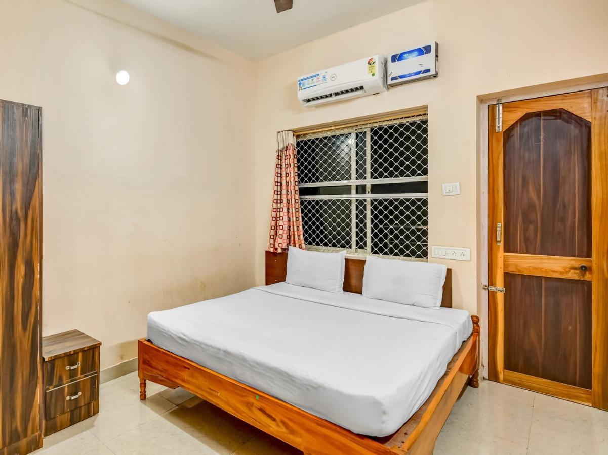 The Bay Beach Puri Exterior photo
